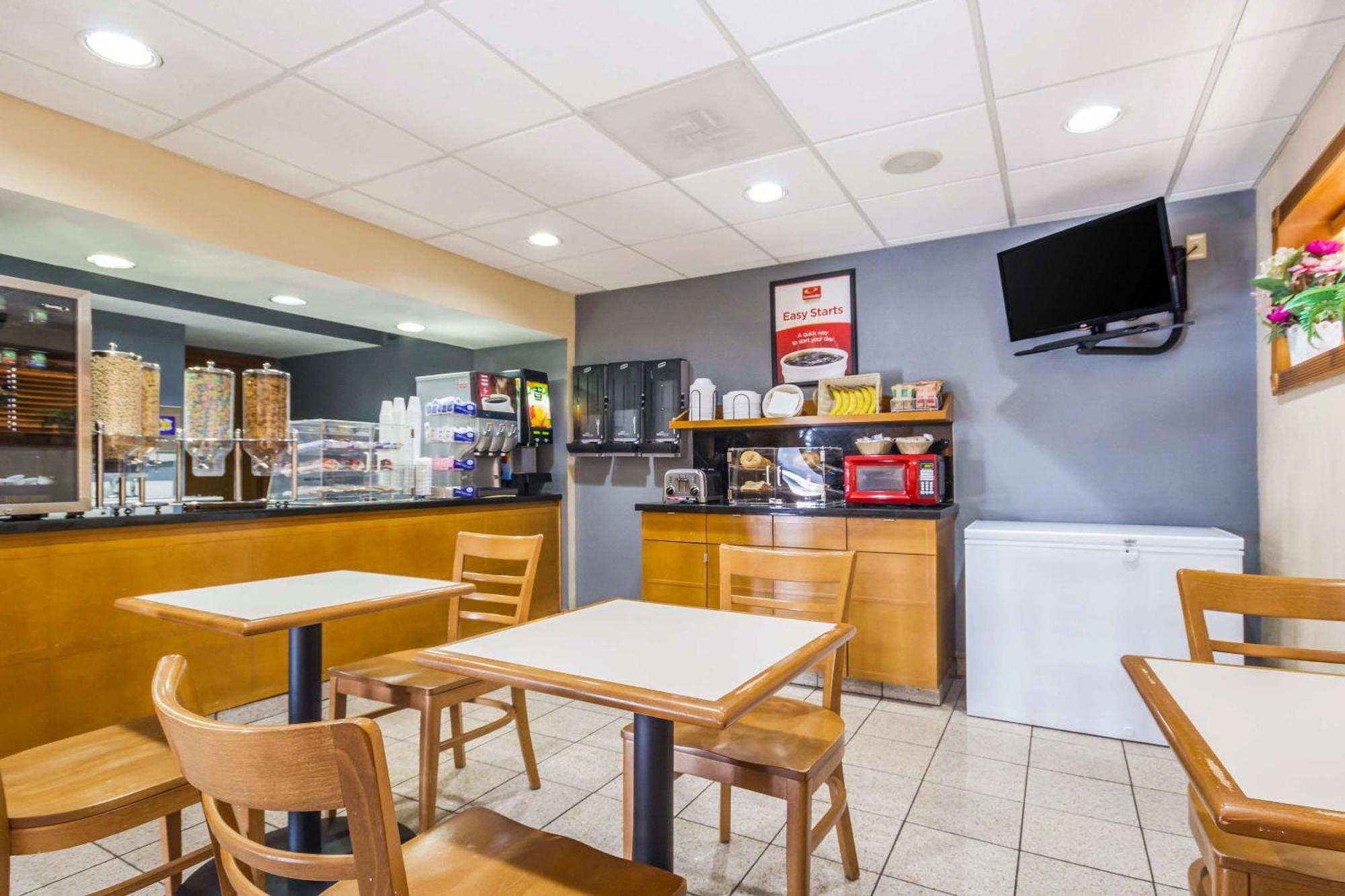 Econo Lodge Inn & Suites I-35 At Shawnee Mission Overland Park Luaran gambar