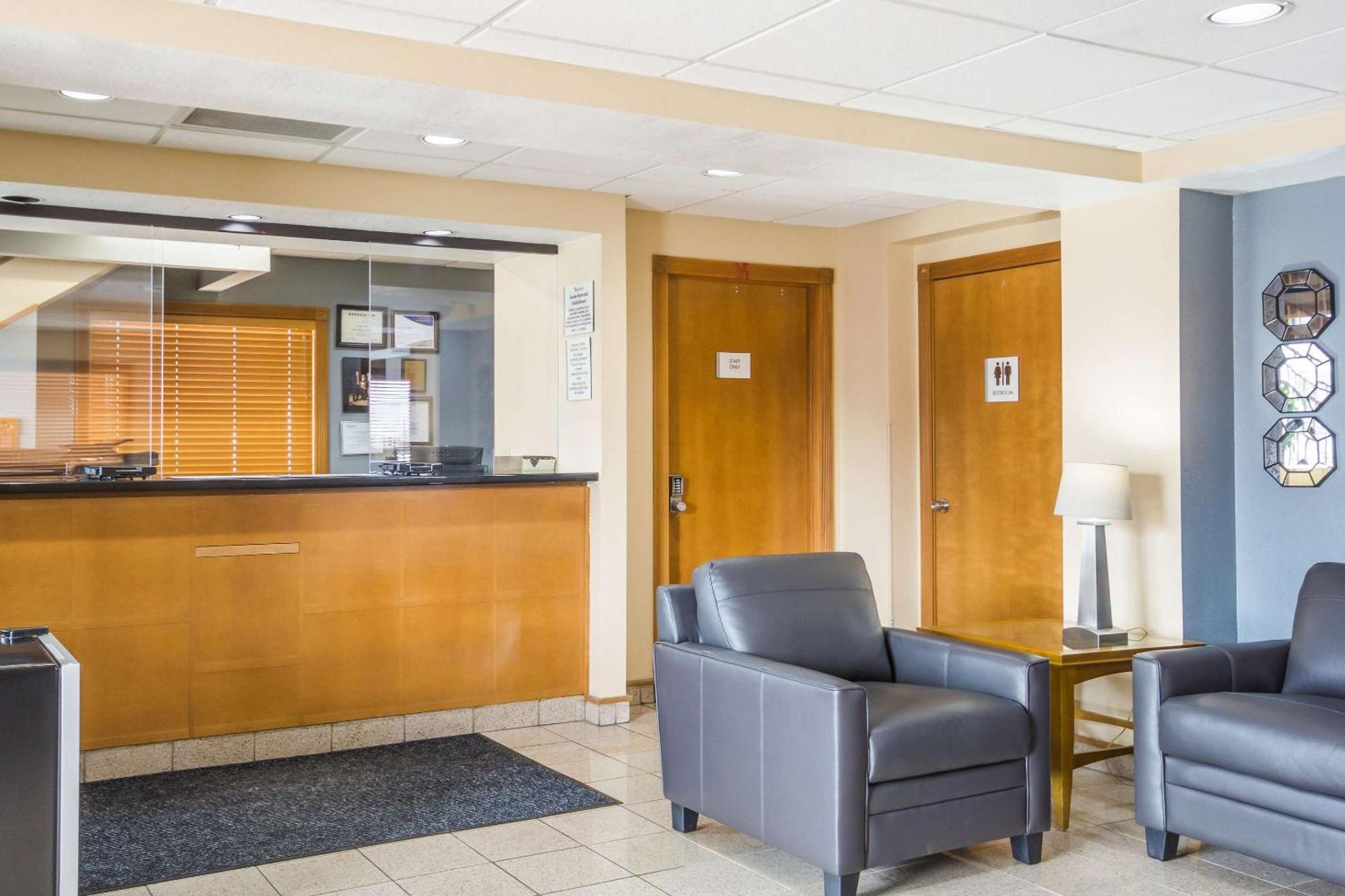 Econo Lodge Inn & Suites I-35 At Shawnee Mission Overland Park Luaran gambar
